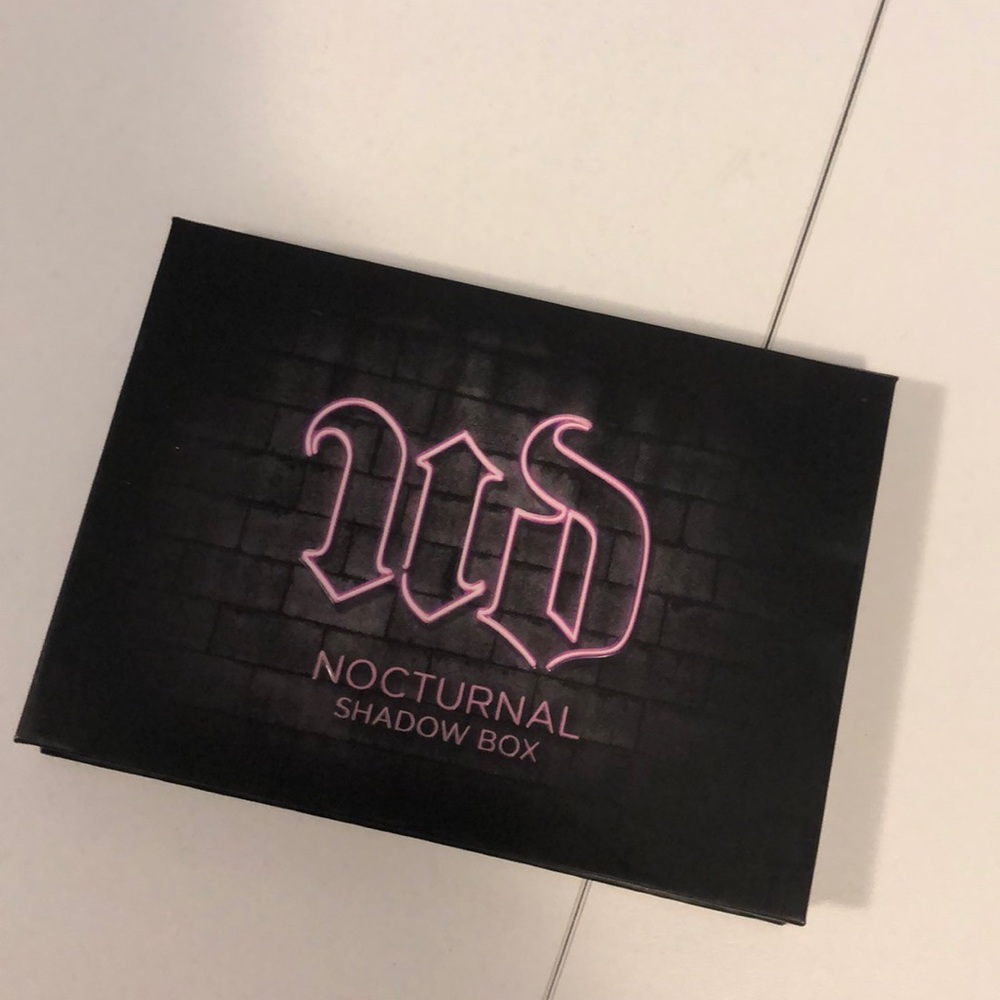 Urban Decay NOCTURNAL Shadow Box 💄🌙